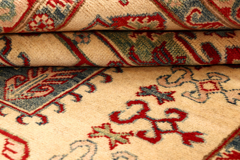 Navajo White Kazak 5' 1 x 6' 8 - No. 67611 - ALRUG Rug Store