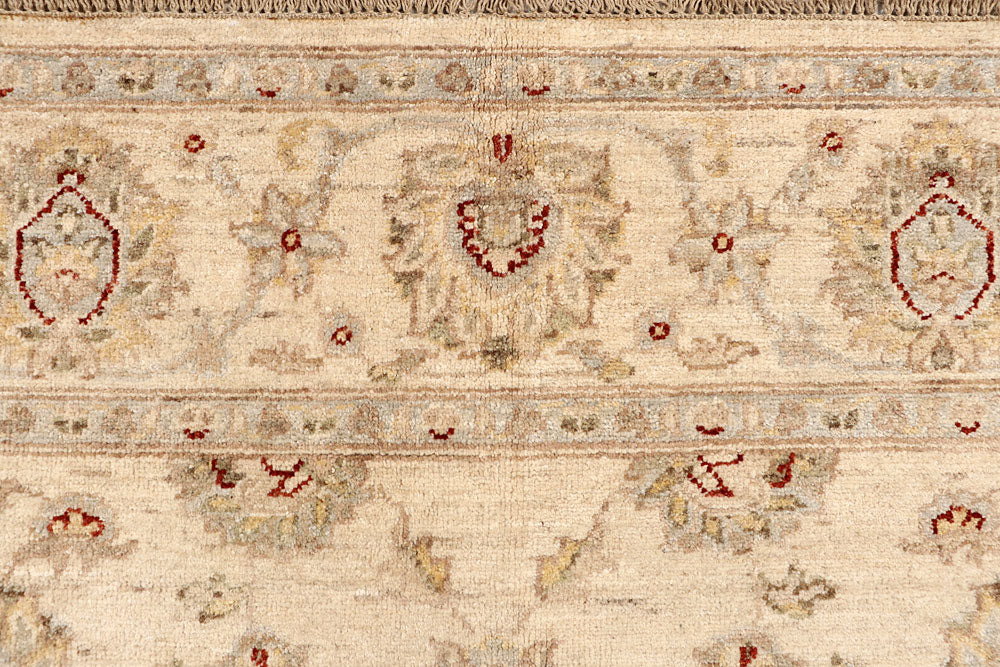 Blanched Almond Ziegler 5' 7 x 7' 10 - No. 67699 - ALRUG Rug Store