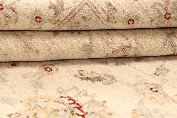 Blanched Almond Ziegler 5' 7 x 7' 10 - No. 67699 - ALRUG Rug Store