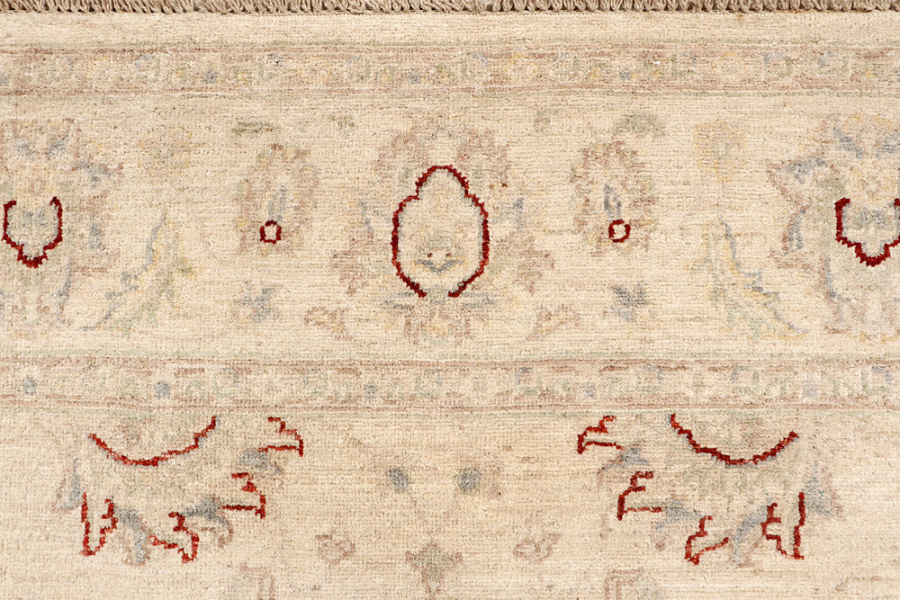 Blanched Almond Ziegler 5' 5 x 7' 10 - No. 67702 - ALRUG Rug Store