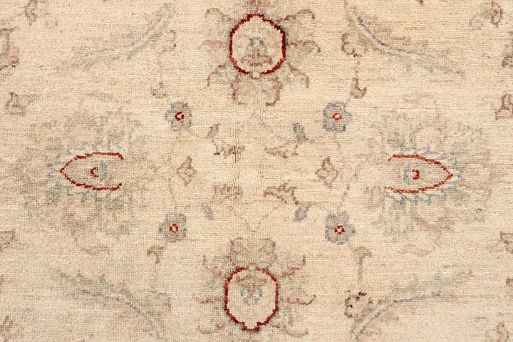 Blanched Almond Ziegler 5' 5 x 7' 10 - No. 67702 - ALRUG Rug Store