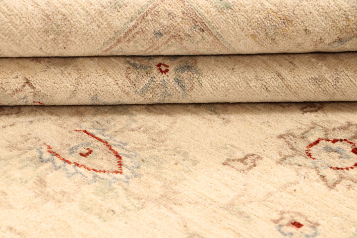 Blanched Almond Ziegler 5' 5 x 7' 10 - No. 67702 - ALRUG Rug Store