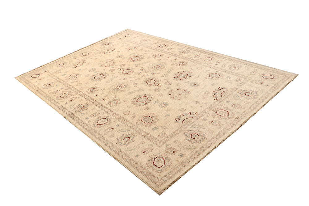 Blanched Almond Ziegler 5' 5 x 7' 10 - No. 67702 - ALRUG Rug Store