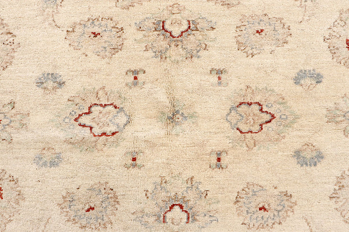 Bisque Ziegler 5' 7 x 7' 5 - No. 67705 - ALRUG Rug Store