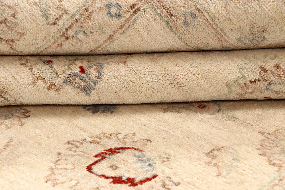 Bisque Ziegler 5' 7 x 7' 5 - No. 67705 - ALRUG Rug Store