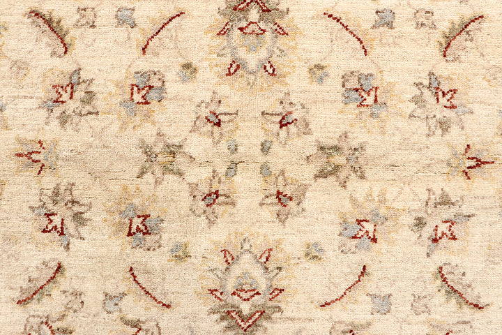 Bisque Ziegler 4' 7 x 6' 11 - No. 67710 - ALRUG Rug Store
