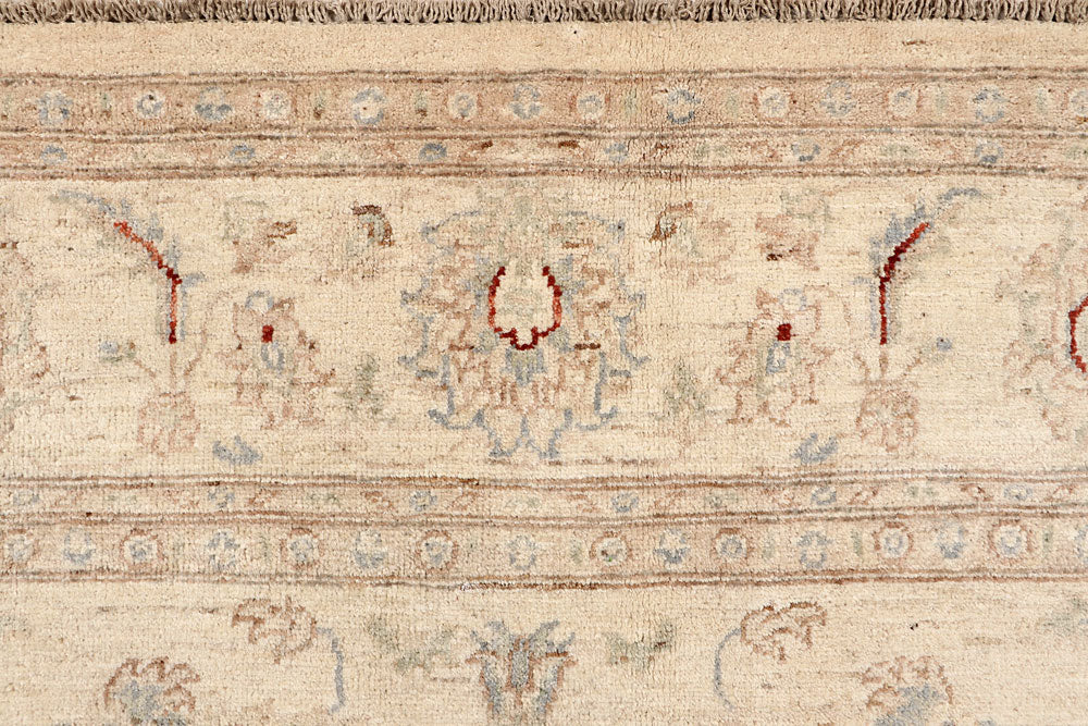 Blanched Almond Ziegler 6' 4 x 9' 7 - No. 67713 - ALRUG Rug Store