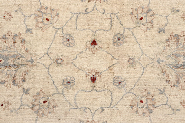 Blanched Almond Ziegler 6' 4 x 9' 7 - No. 67713 - ALRUG Rug Store
