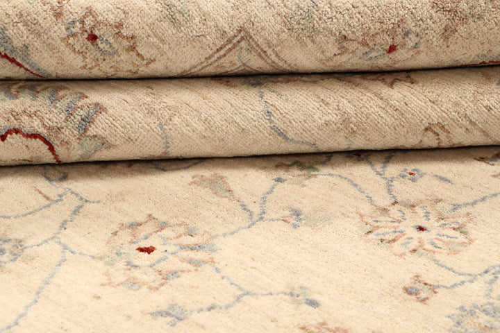 Blanched Almond Ziegler 6' 4 x 9' 7 - No. 67713 - ALRUG Rug Store