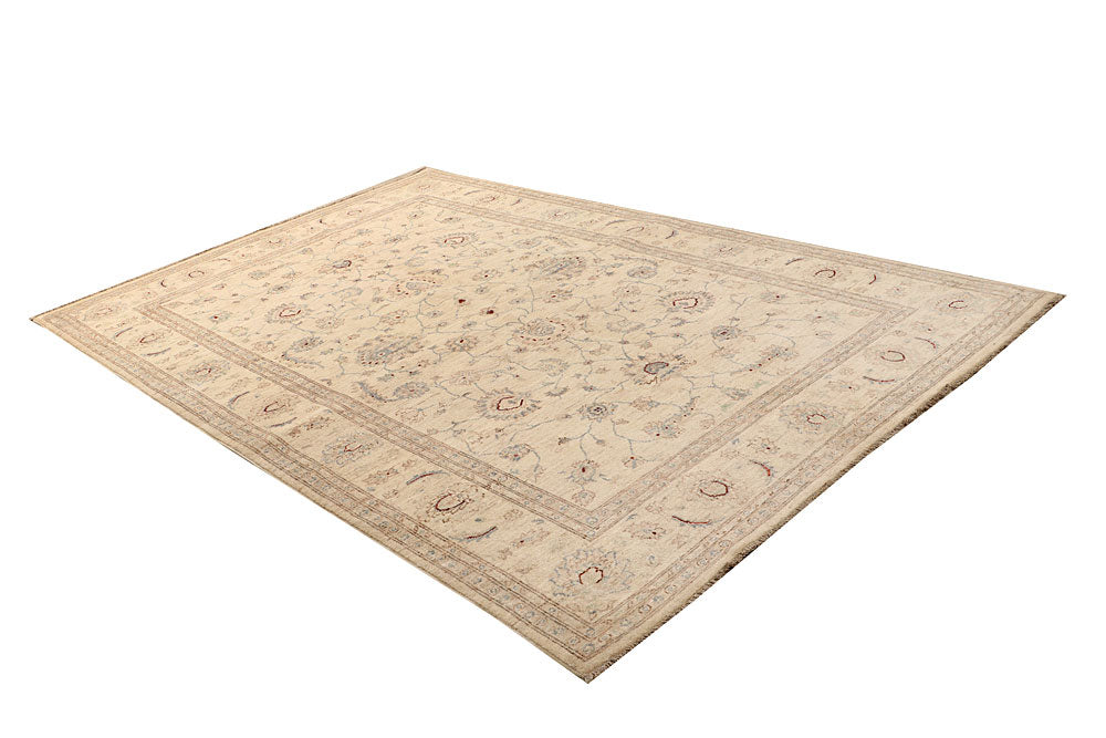 Blanched Almond Ziegler 6' 4 x 9' 7 - No. 67713 - ALRUG Rug Store