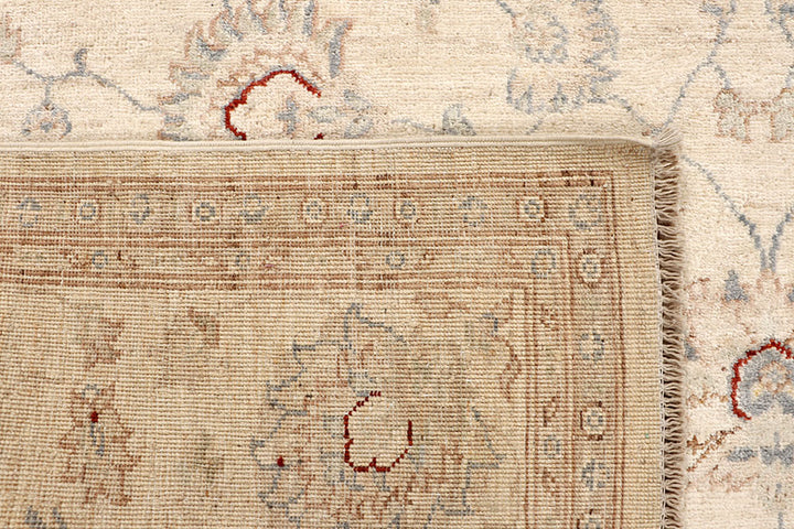 Blanched Almond Ziegler 6' 4 x 9' 7 - No. 67713 - ALRUG Rug Store