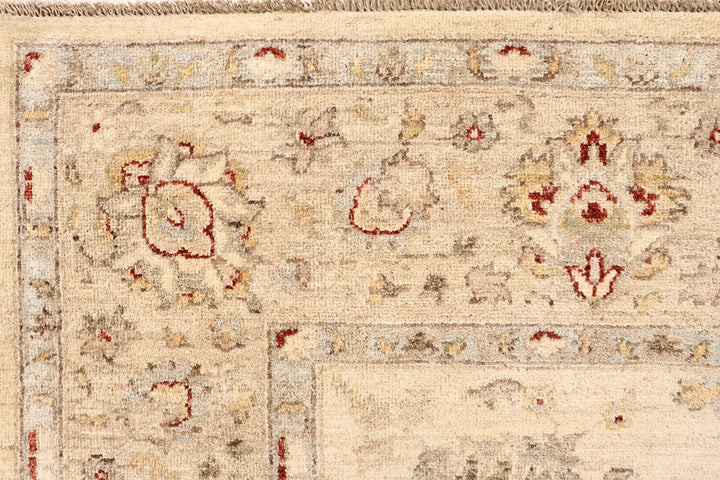 Blanched Almond Ziegler 6' 8 x 9' 9 - No. 67715 - ALRUG Rug Store