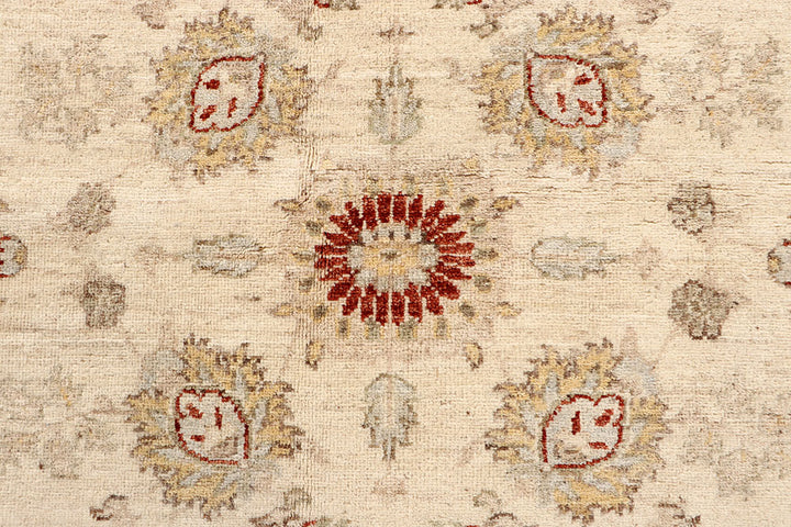 Blanched Almond Ziegler 6' 8 x 9' 9 - No. 67715 - ALRUG Rug Store