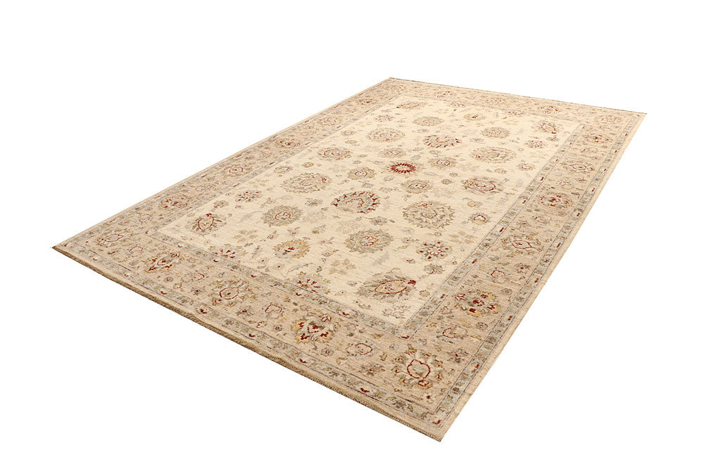 Blanched Almond Ziegler 6' 8 x 9' 9 - No. 67715 - ALRUG Rug Store