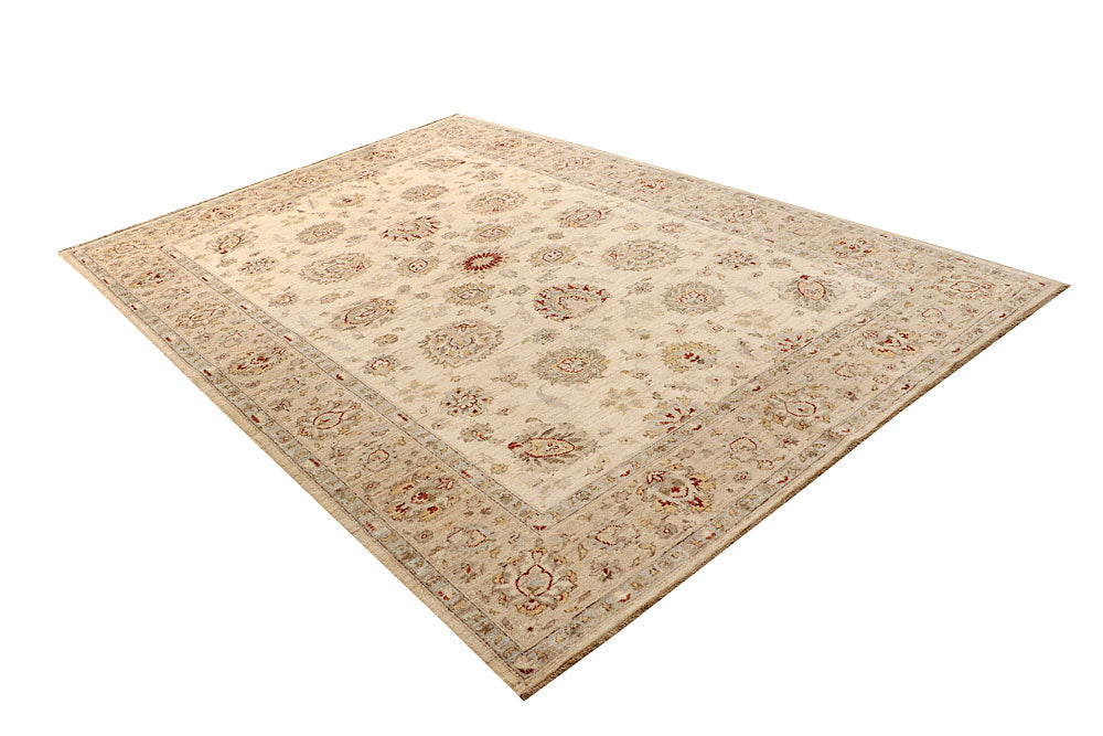 Blanched Almond Ziegler 6' 8 x 9' 9 - No. 67715 - ALRUG Rug Store