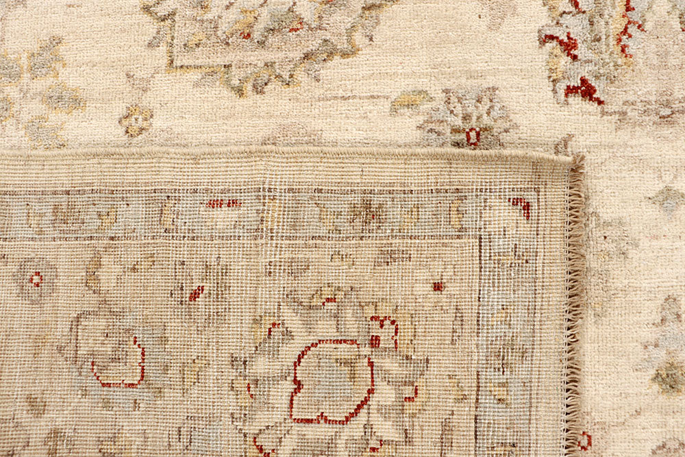 Blanched Almond Ziegler 6' 8 x 9' 9 - No. 67715 - ALRUG Rug Store