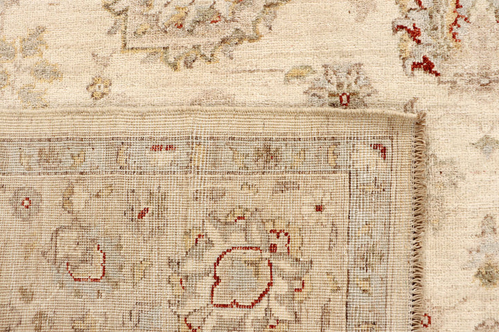 Blanched Almond Ziegler 6' 8 x 9' 9 - No. 67715 - ALRUG Rug Store