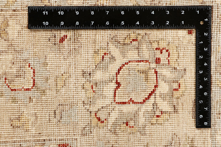 Blanched Almond Ziegler 6' 8 x 9' 9 - No. 67715 - ALRUG Rug Store