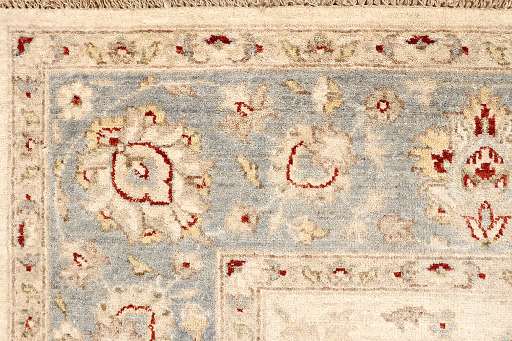 Blanched Almond Ziegler 6' 8 x 9' 9 - No. 67717 - ALRUG Rug Store