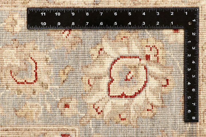 Blanched Almond Ziegler 6' 8 x 9' 9 - No. 67717 - ALRUG Rug Store