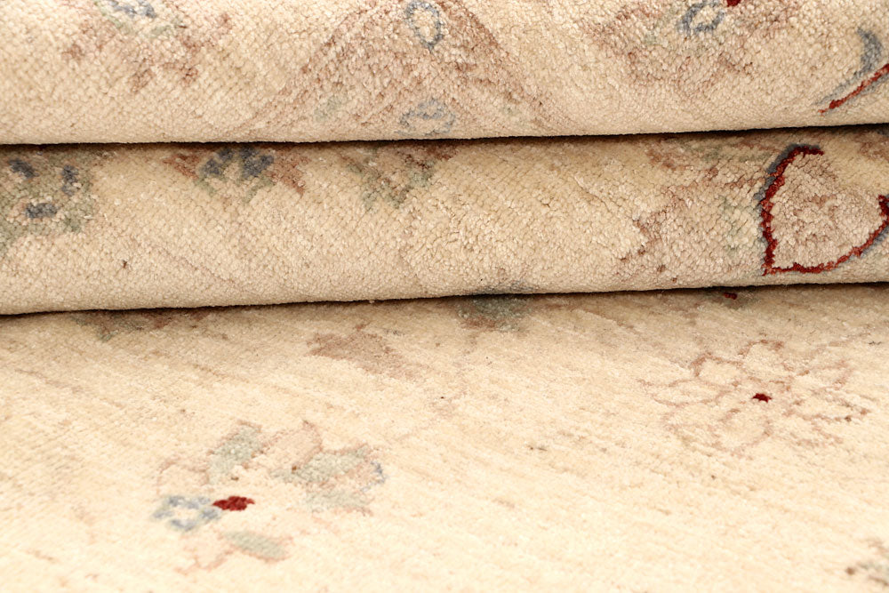 Navajo White Ziegler 6' 6 x 9' 8 - No. 67819 - ALRUG Rug Store