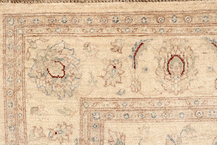 Bisque Ziegler 6' 7 x 9' 11 - No. 67822 - ALRUG Rug Store