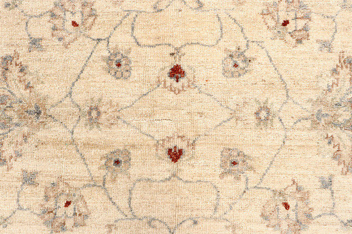 Bisque Ziegler 6' 7 x 9' 11 - No. 67822 - ALRUG Rug Store