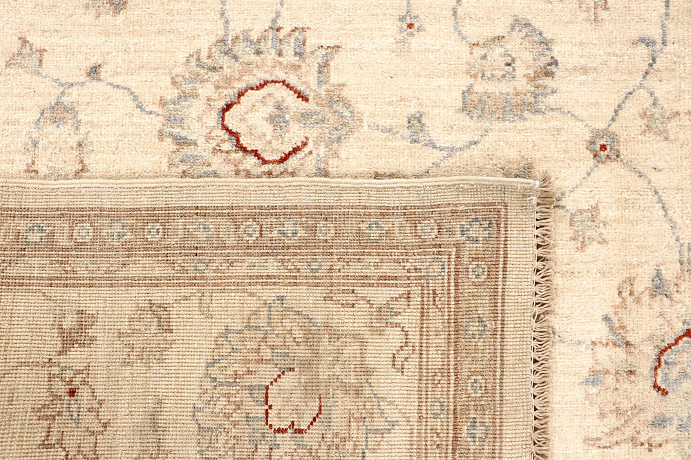 Bisque Ziegler 6' 7 x 9' 11 - No. 67822 - ALRUG Rug Store