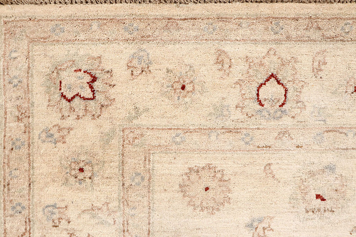 Bisque Ziegler 5' 6 x 7' 11 - No. 67823 - ALRUG Rug Store