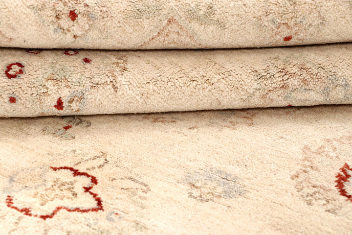 Bisque Ziegler 5' 6 x 7' 11 - No. 67823 - ALRUG Rug Store