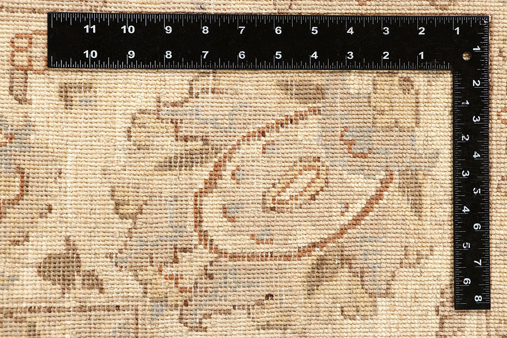 Silver Ziegler 6' 6 x 9' 8 - No. 67920 - ALRUG Rug Store