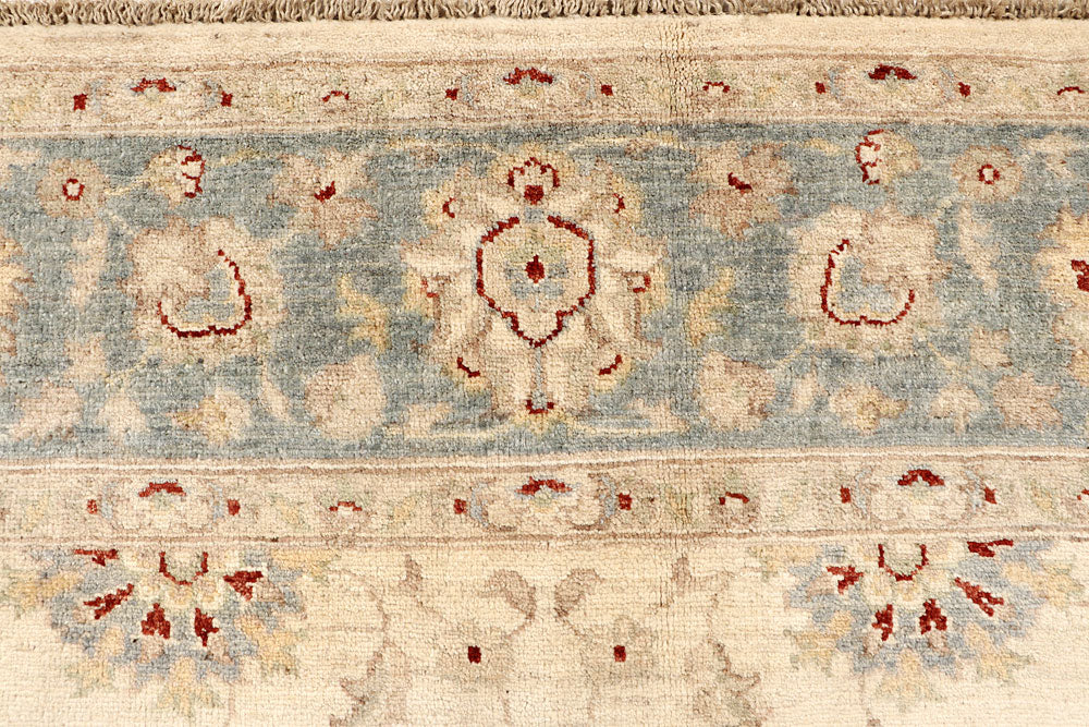 Blanched Almond Ziegler 6' 9 x 9' 8 - No. 67922 - ALRUG Rug Store