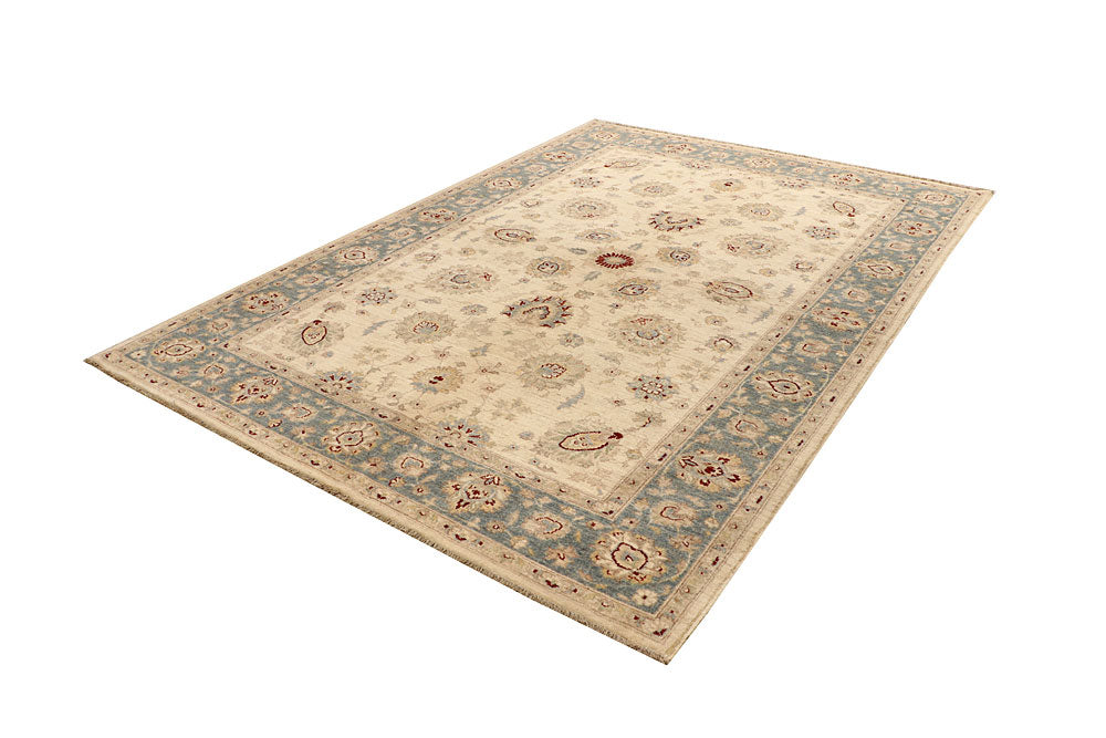Blanched Almond Ziegler 6' 9 x 9' 8 - No. 67922 - ALRUG Rug Store