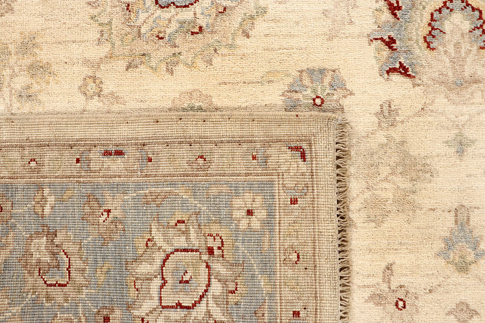 Blanched Almond Ziegler 6' 9 x 9' 8 - No. 67922 - ALRUG Rug Store