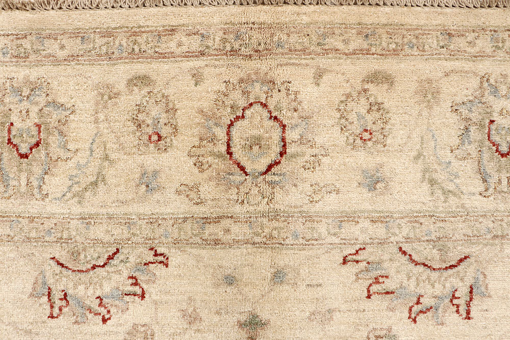 Bisque Ziegler 5' 5 x 7' 10 - No. 67924 - ALRUG Rug Store