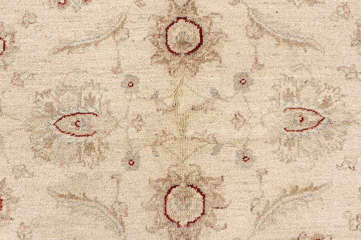 Bisque Ziegler 5' 5 x 7' 10 - No. 67924 - ALRUG Rug Store