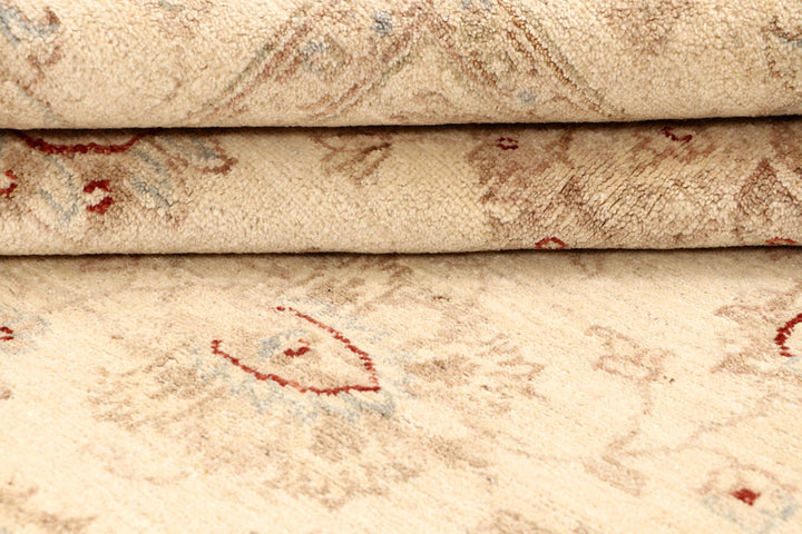 Bisque Ziegler 5' 5 x 7' 10 - No. 67924 - ALRUG Rug Store