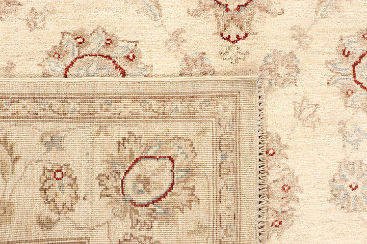 Bisque Ziegler 5' 5 x 7' 10 - No. 67924 - ALRUG Rug Store