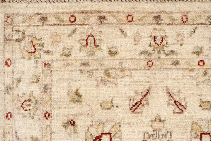 Antique White Oushak 2' 7 x 9' 3 - No. 68125 - ALRUG Rug Store