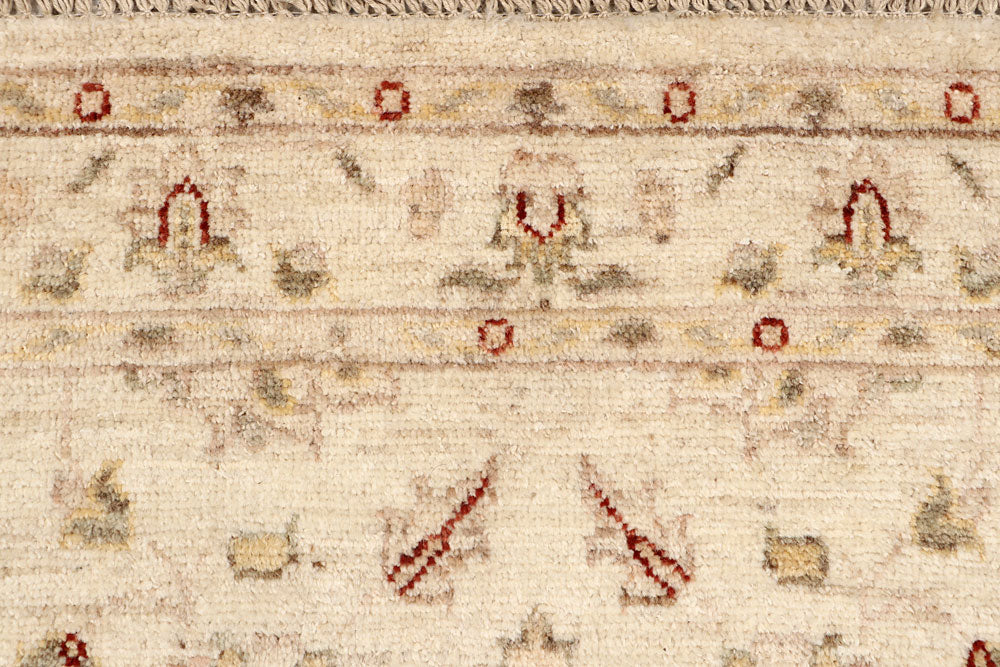 Antique White Oushak 2' 7 x 9' 3 - No. 68125 - ALRUG Rug Store