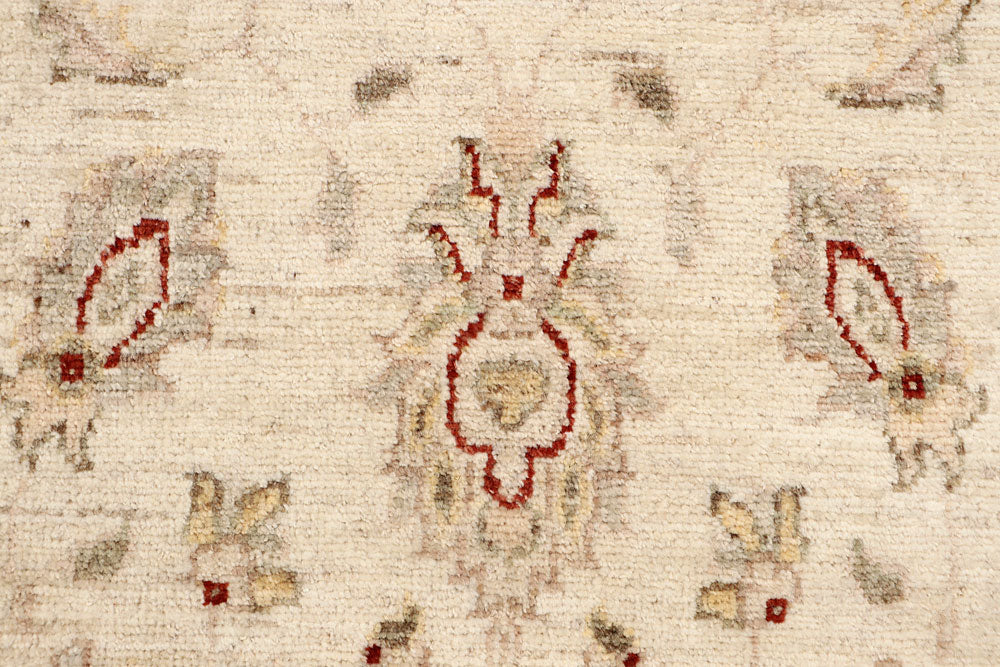 Antique White Oushak 2' 7 x 9' 3 - No. 68125 - ALRUG Rug Store