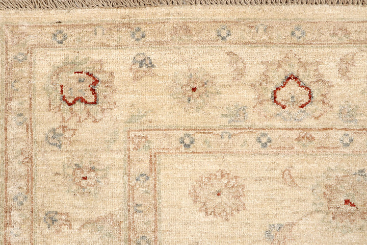 Antique White Ziegler 5' 6 x 7' 10 - No. 68130 - ALRUG Rug Store