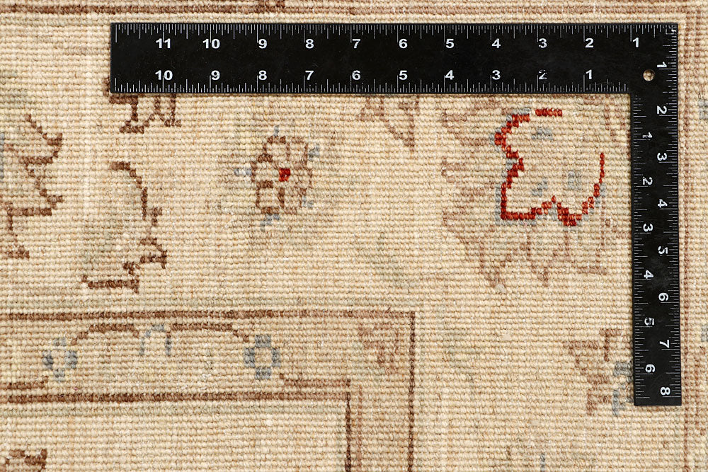 Antique White Ziegler 5' 6 x 7' 10 - No. 68130 - ALRUG Rug Store