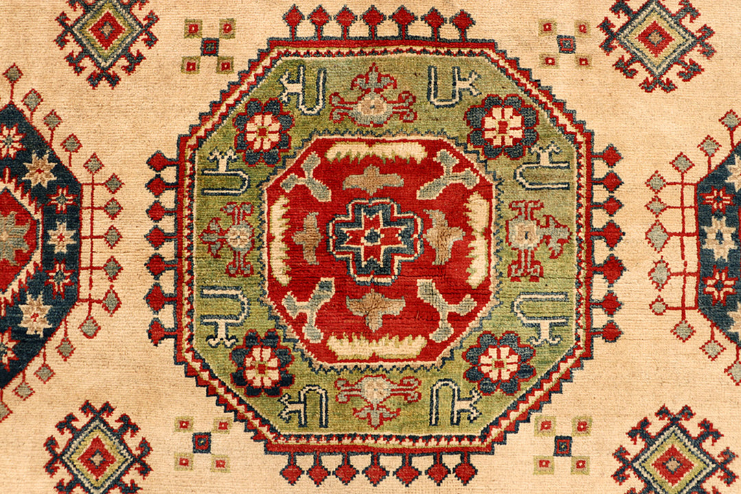 Navajo White Kazak 6' 7 x 9' 7 - No. 68262 - ALRUG Rug Store