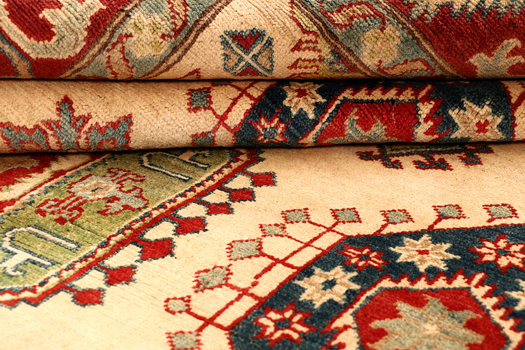 Navajo White Kazak 6' 7 x 9' 7 - No. 68262 - ALRUG Rug Store