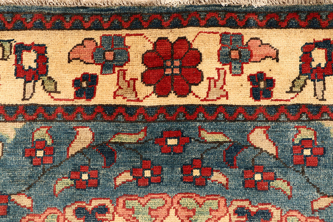 Navajo White Kazak 4' 11 x 6' 8 - No. 68272 - ALRUG Rug Store