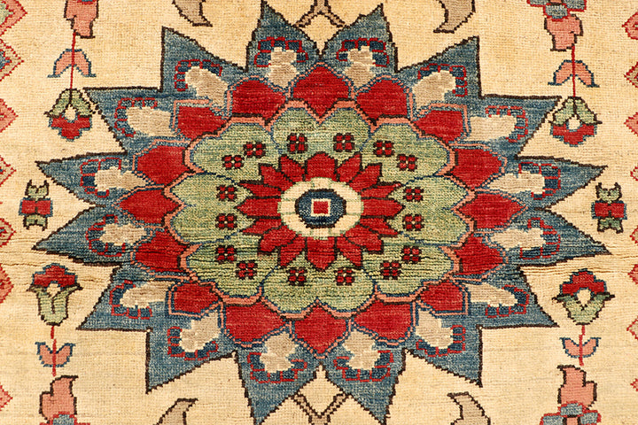 Navajo White Kazak 4' 11 x 6' 8 - No. 68272 - ALRUG Rug Store