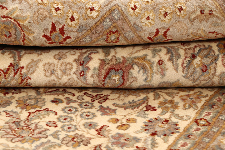 Blanched Almond Kashan 5' 7 x 8' 2 - No. 68328 - ALRUG Rug Store
