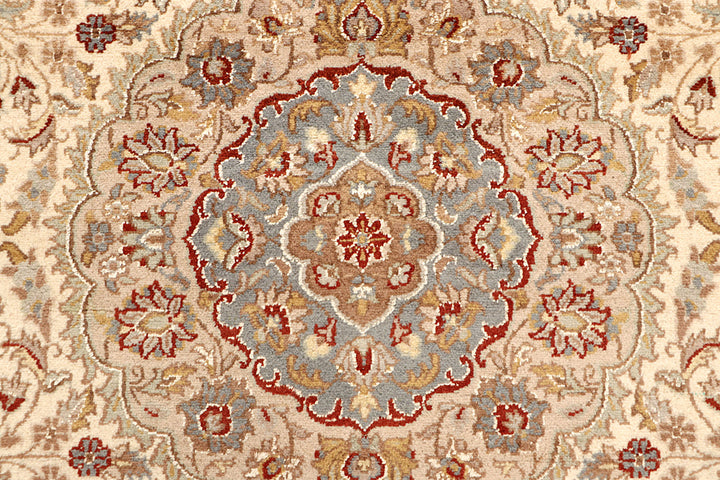 Blanched Almond Isfahan 5' 7 x 8' 3 - No. 68329 - ALRUG Rug Store