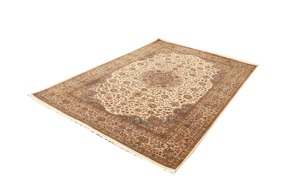 Blanched Almond Isfahan 5' 7 x 8' 3 - No. 68329 - ALRUG Rug Store